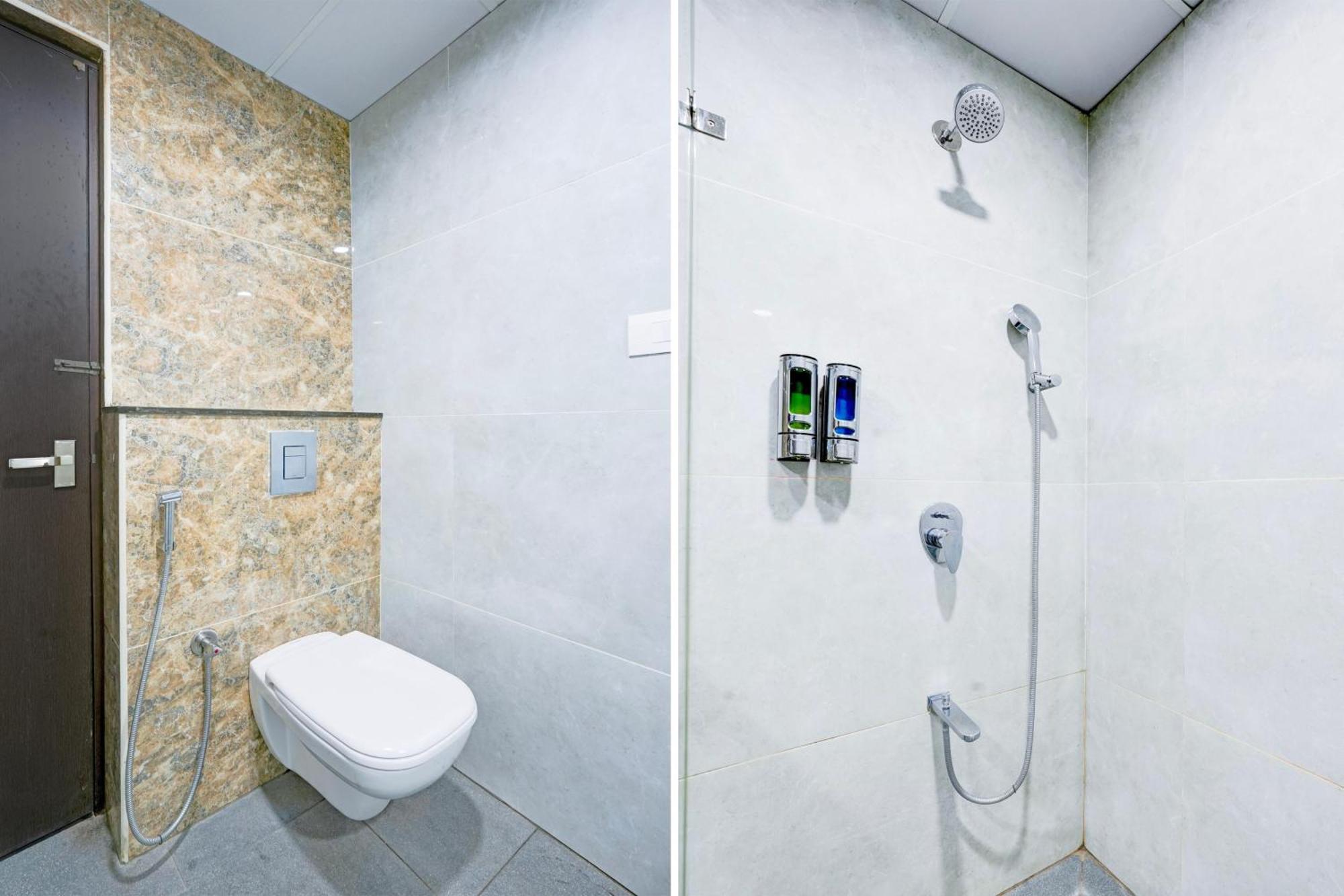 Super Townhouse Oak Aecs Formerly Bangalore Times Экстерьер фото