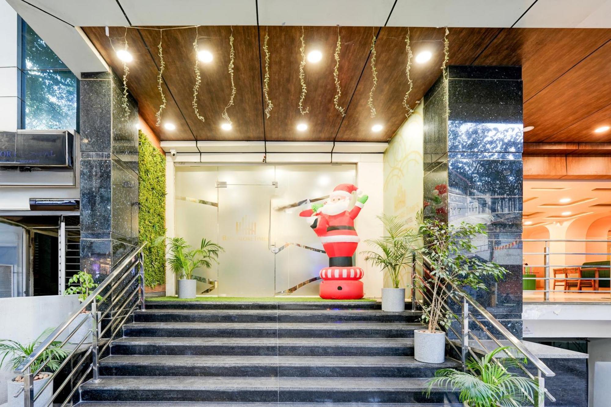 Super Townhouse Oak Aecs Formerly Bangalore Times Экстерьер фото