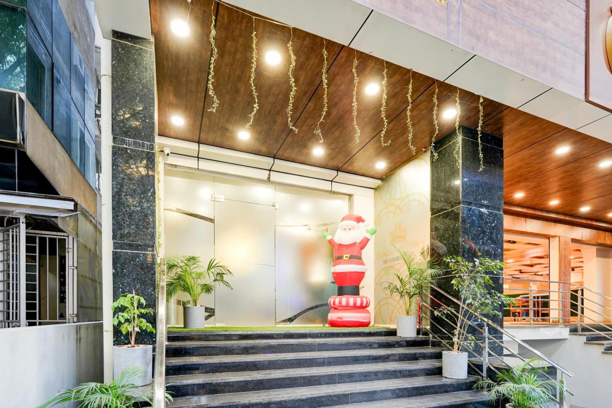 Super Townhouse Oak Aecs Formerly Bangalore Times Экстерьер фото