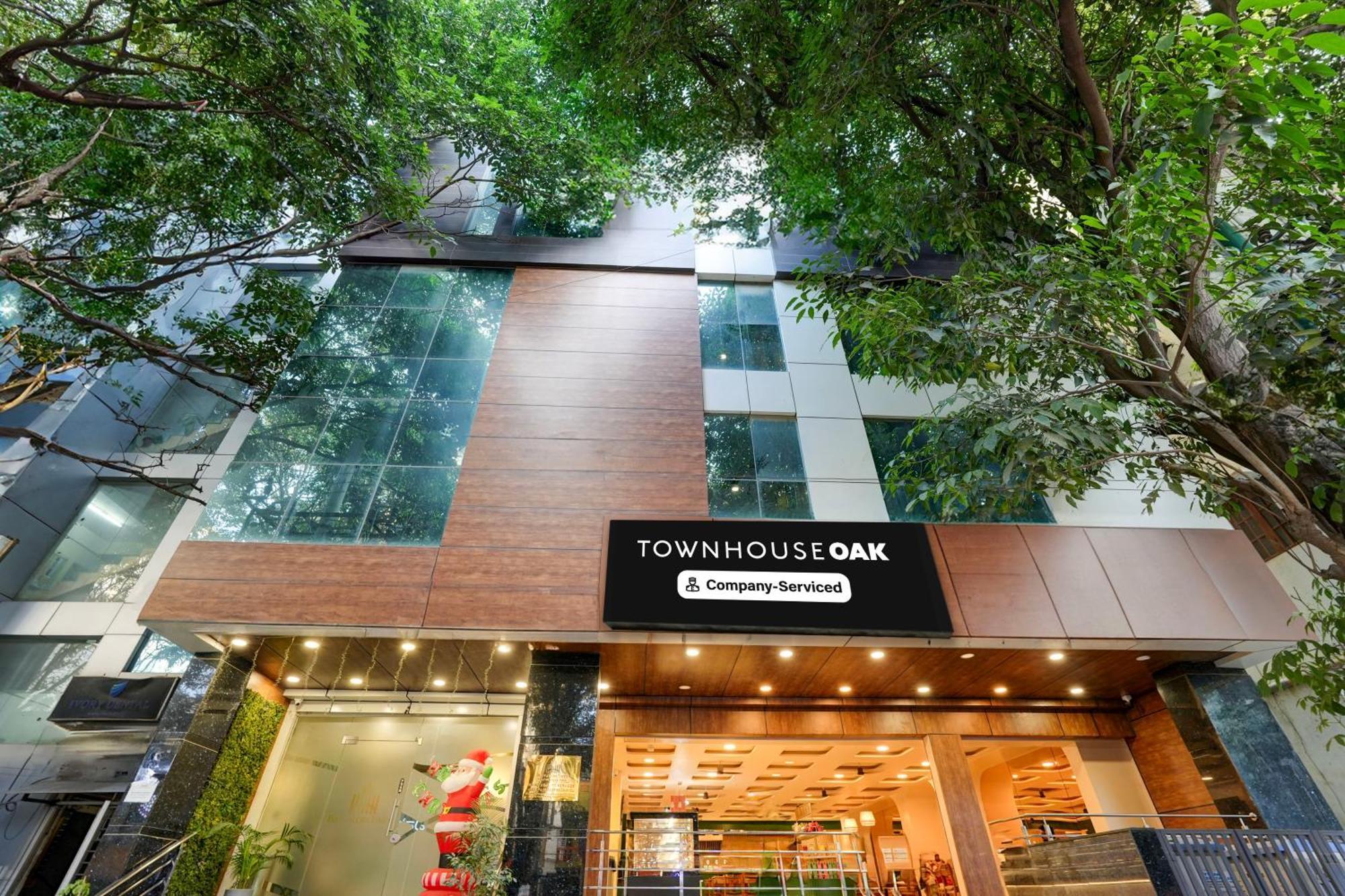 Super Townhouse Oak Aecs Formerly Bangalore Times Экстерьер фото