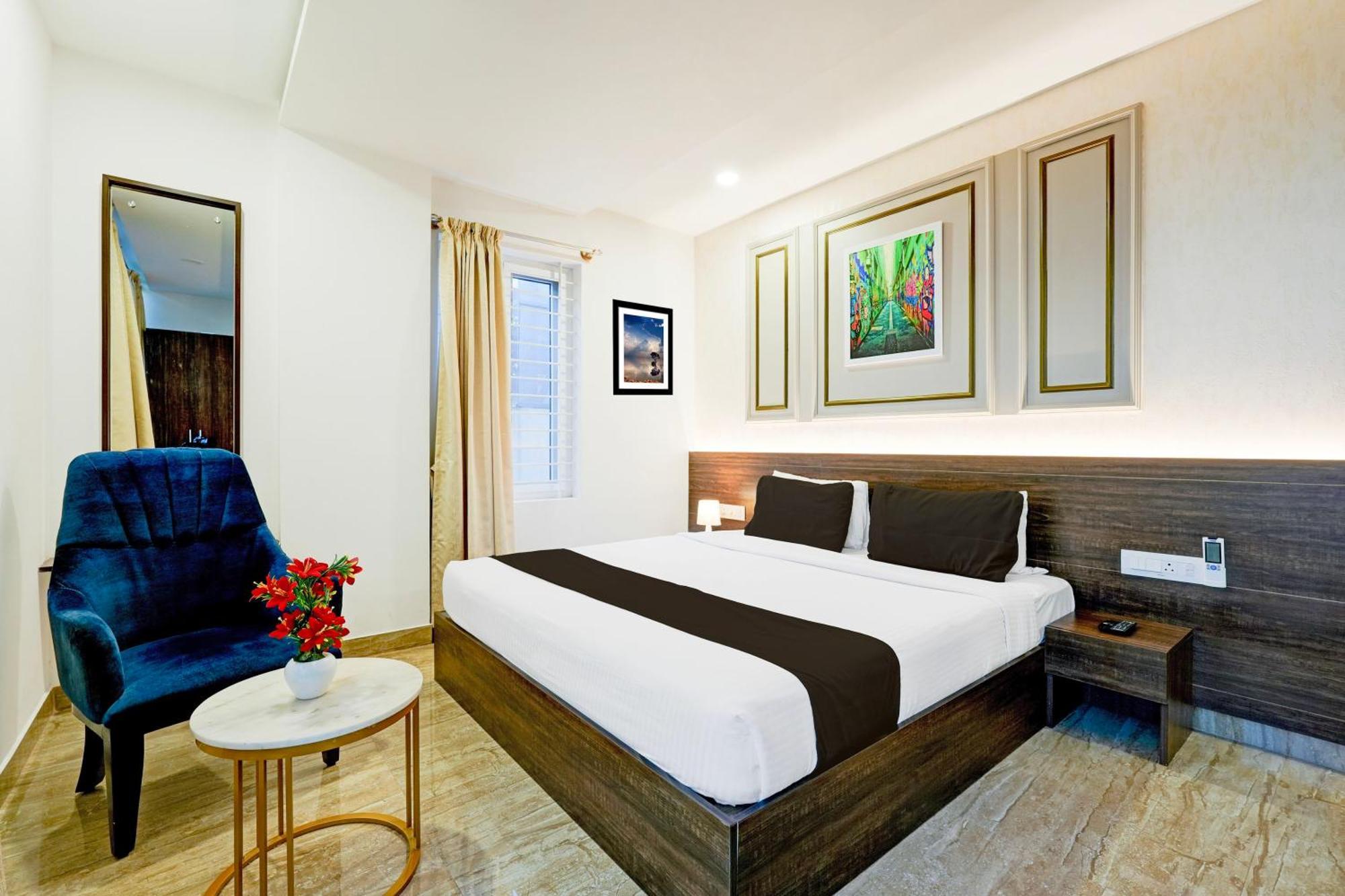 Super Townhouse Oak Aecs Formerly Bangalore Times Экстерьер фото