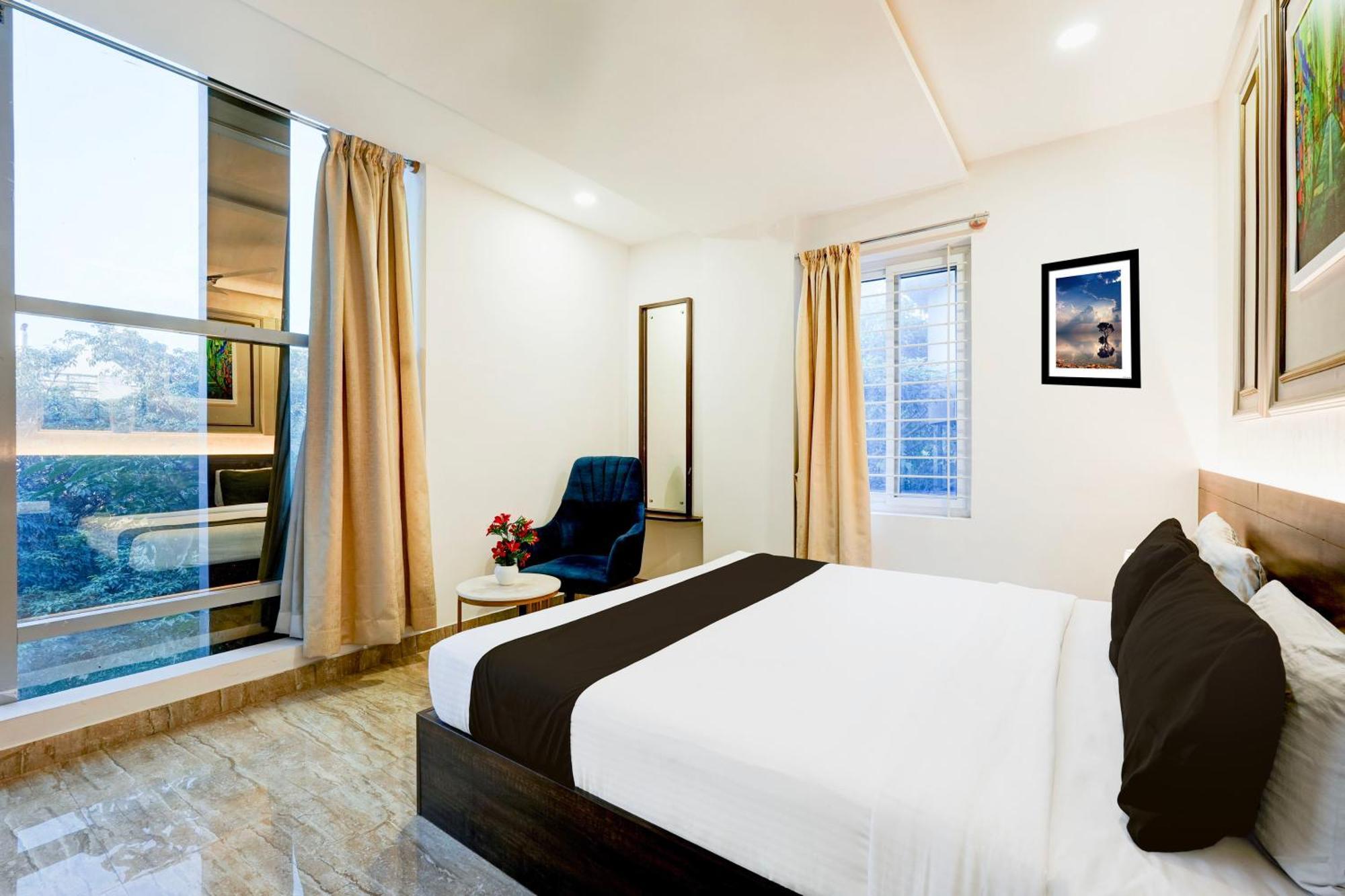 Super Townhouse Oak Aecs Formerly Bangalore Times Экстерьер фото